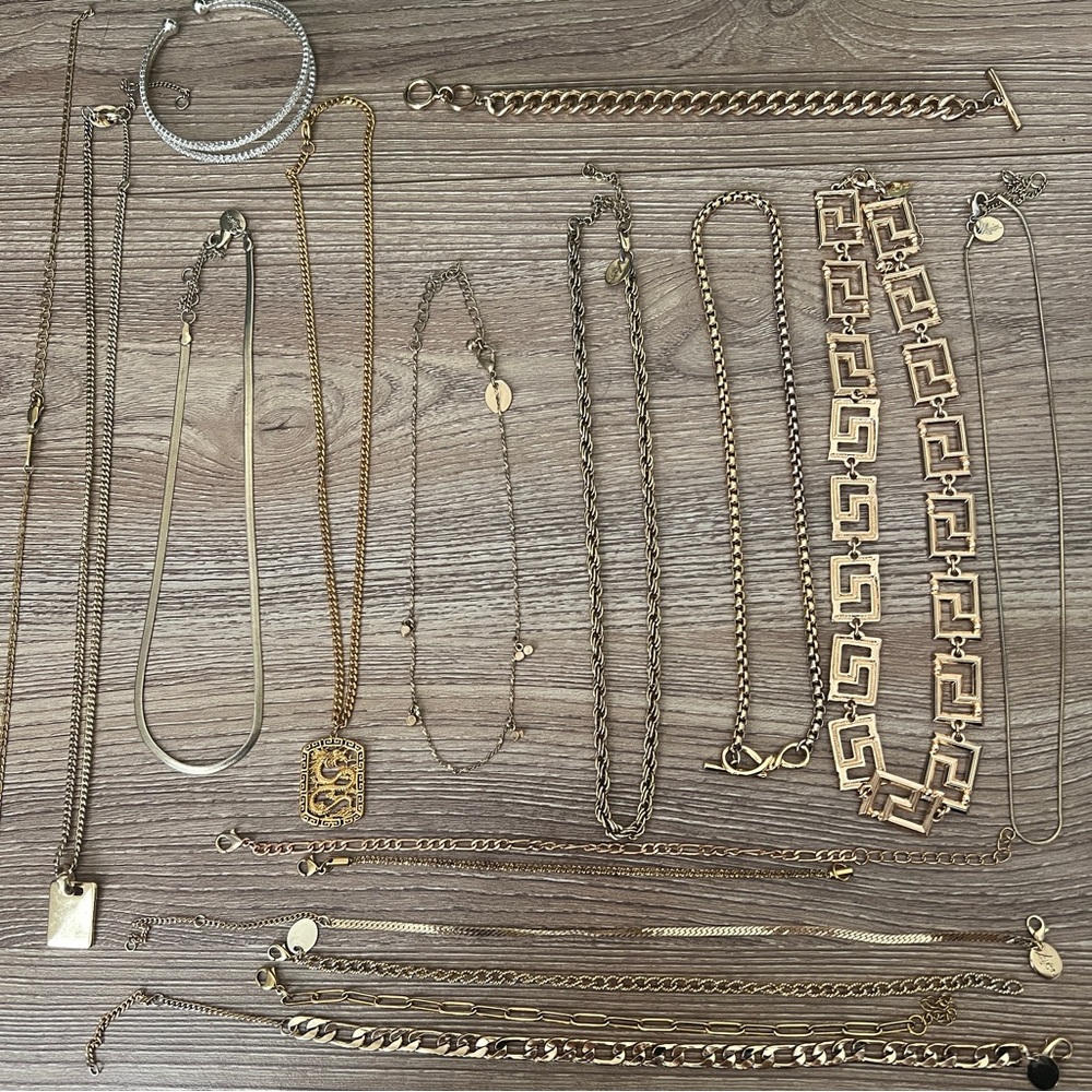 Gold Jewelry Lot: Necklace Bracelet Anklet